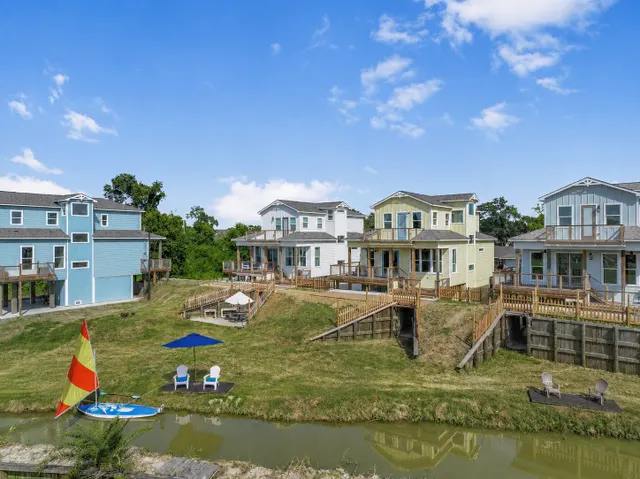 Popular Shady Lake Real Estate