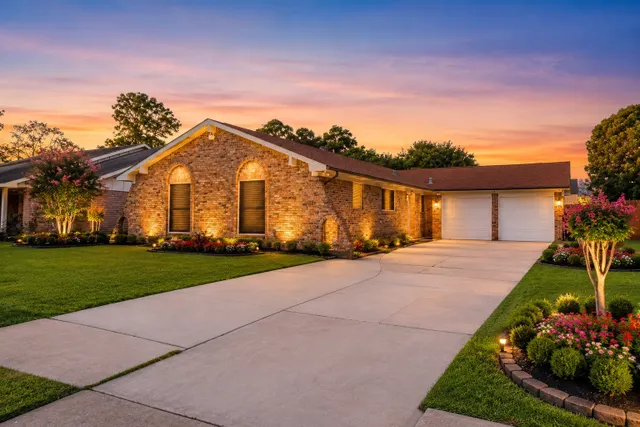 Popular Catalina Square Sec 01 Real Estate