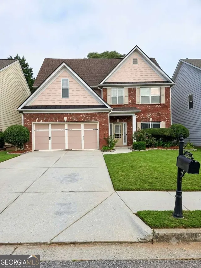 Popular Lynnfield Park Real Estate