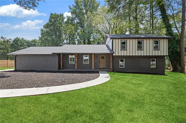 Popular Deerwood Real Estate