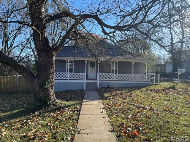 Popular McMurtreys Add Real Estate