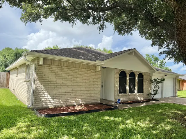 Popular Quail Glen Real Estate