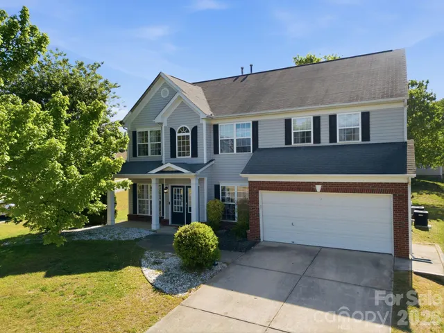 Popular Moss Creek Real Estate