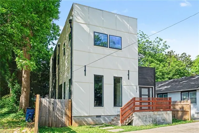 Popular Wood Prop Real Estate