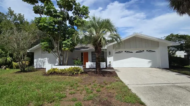 Cheap OAKLEAF VILLAGE Real Estate