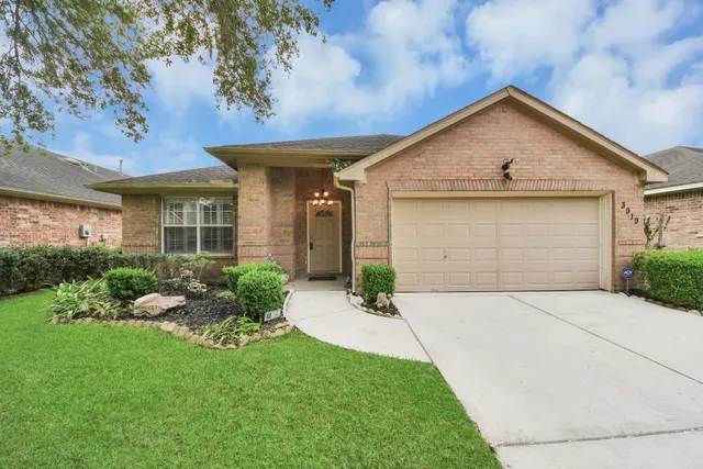 Cheap Sienna Steep Bank Village Real Estate