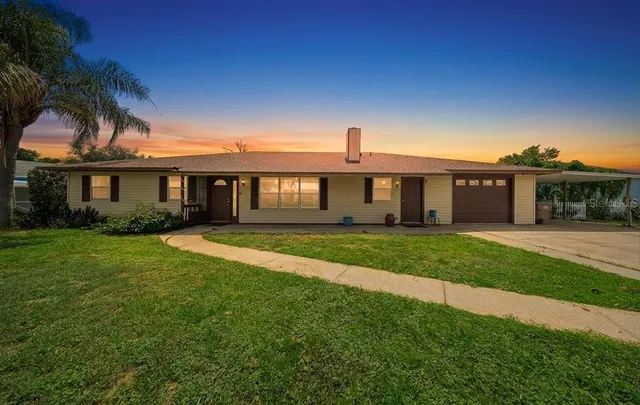 Expensive FORTY EIGHT ESTATES Real Estate