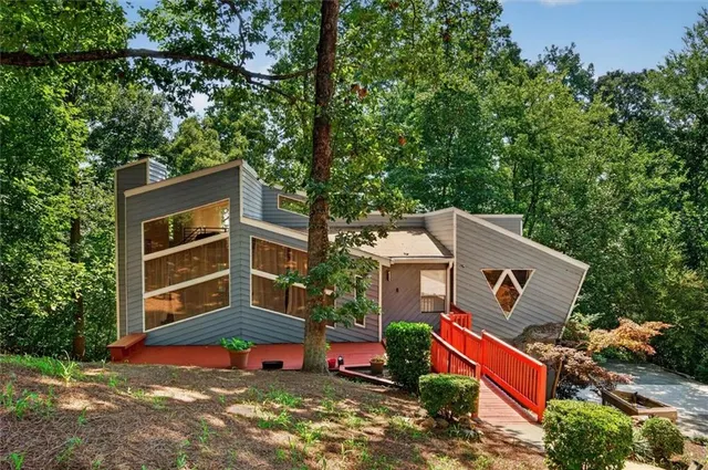 Popular Piedmont Bend Real Estate