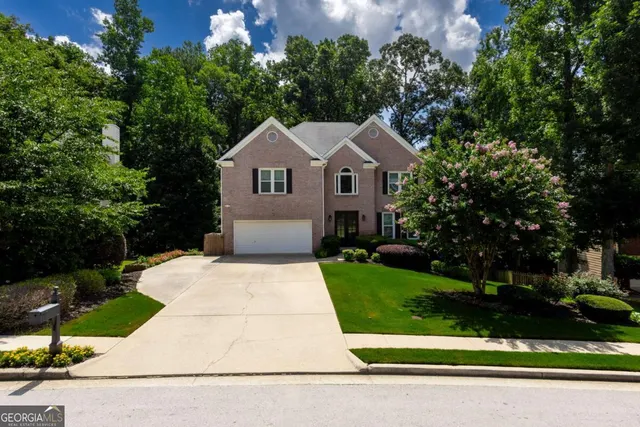 Expensive Highland Oaks Real Estate