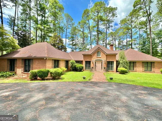 Popular Eastman Real Estate