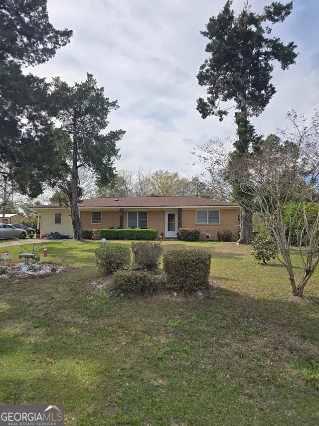 Popular Blueberry Hill Real Estate