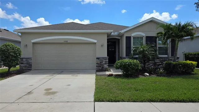 Expensive WATERLEAF PH 6A Real Estate