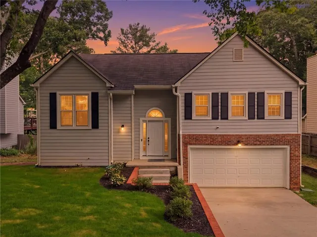 Popular Bromolow Ridge Real Estate