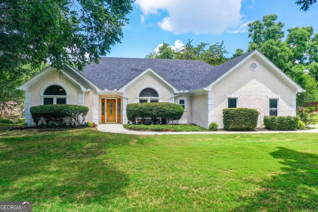 Expensive Smyrna Place Real Estate