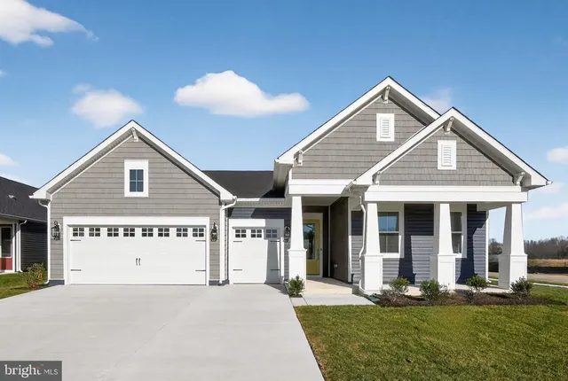 Expensive Four Seasons At Pennfield Real Estate
