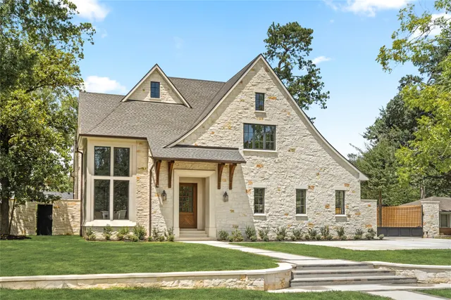 Popular Karankawa Pines Real Estate