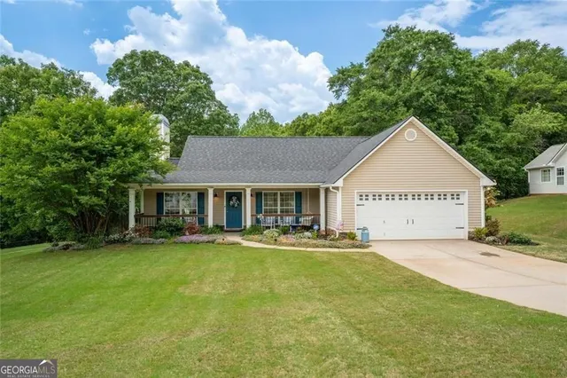 Expensive TALLASSEE PLANTATION Real Estate