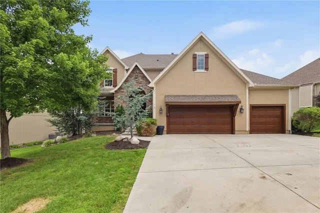 Popular Wilshire Farms Real Estate