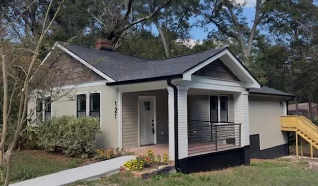 Popular Downtown Fairburn Real Estate