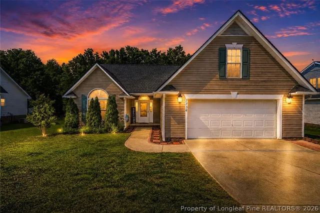 Popular HOLLY CHASE Real Estate