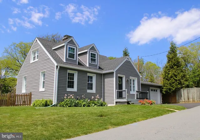 Cheap Round Hill Real Estate