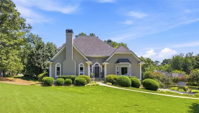 Popular Crabapple Chase Real Estate