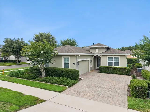 Popular VICTORIA GARDENS PH 4 Real Estate