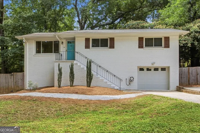 Popular Creatwood Real Estate