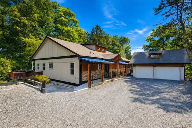 Popular Horse Farm Real Estate