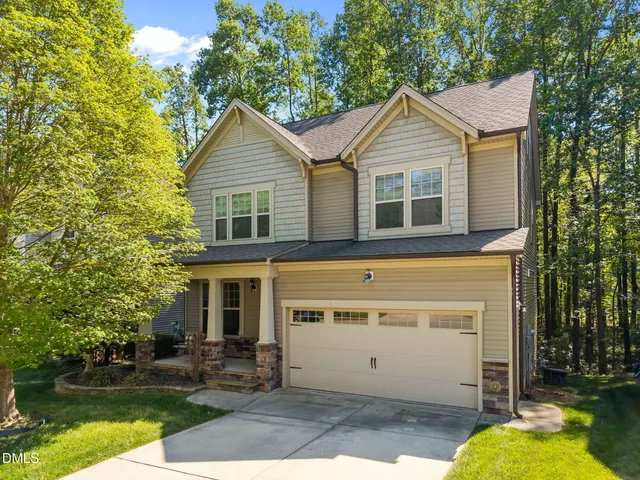 Popular Athens Grove Real Estate
