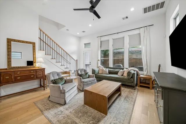 Popular Fulton Enclave Real Estate