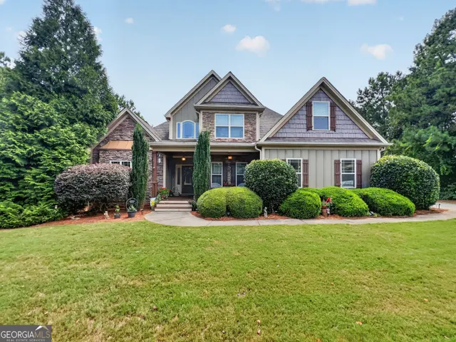 Popular Magnolia Place Real Estate