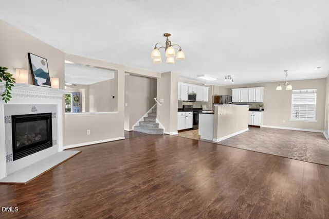 Popular Georgetowne Place Real Estate