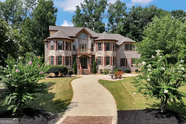 Popular Old Canton Pines Real Estate