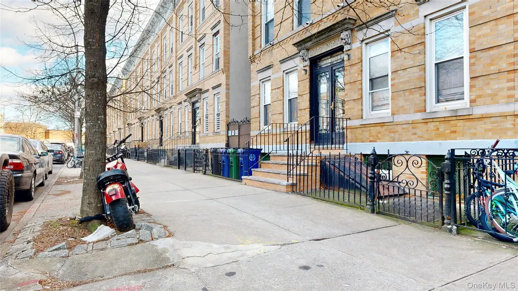 6424 Madison St, Ridgewood, NY 11385