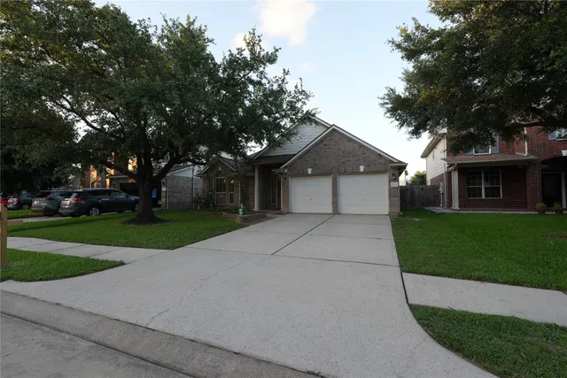 Popular Spring Landing Sec 01 Real Estate