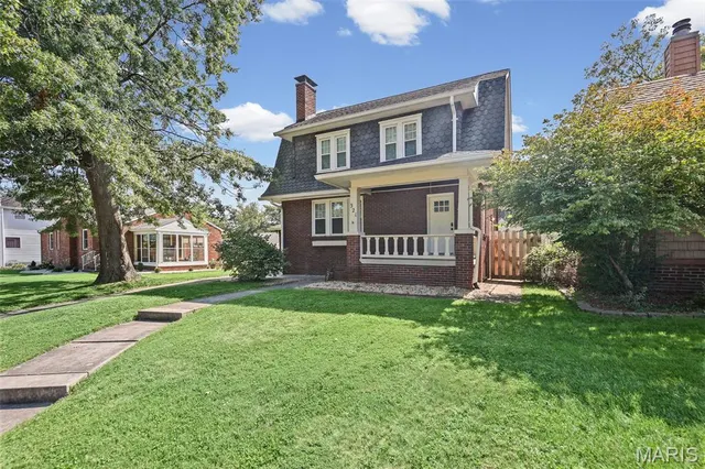 Popular McKinize Place Real Estate