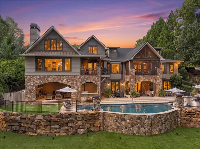 Expensive 205-Oconee County - SC Real Estate