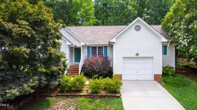 Popular Arlington Hills Real Estate