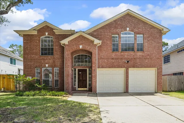 Popular Oakridge Forest 03 Real Estate