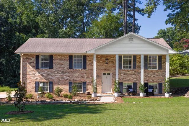 Expensive Knollwood Real Estate