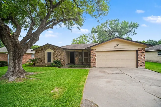 Cheap Missouri City Estates Real Estate