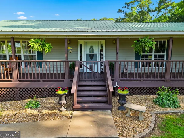 Popular Sharp Mountain Overlook Real Estate