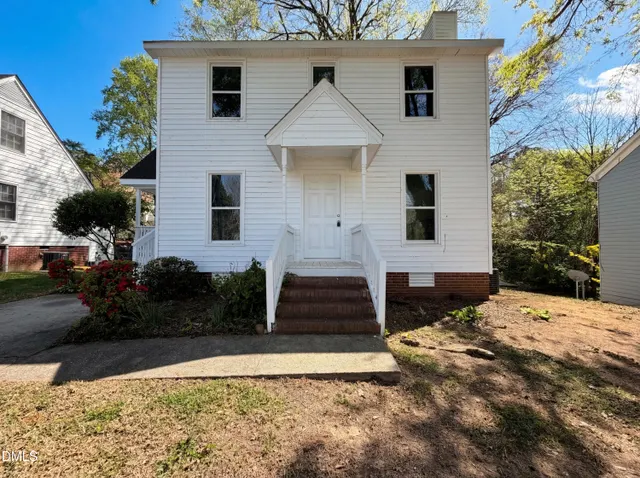 Popular Village Lakes Real Estate