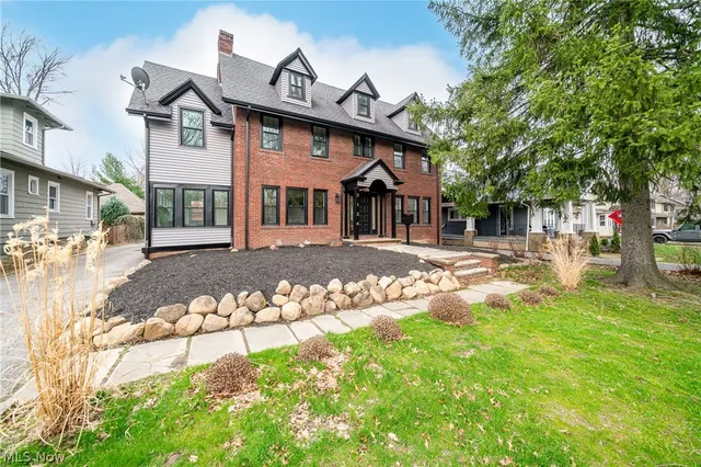 Popular Cleveland Heights Real Estate
