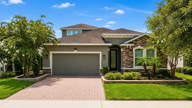 Cheap VICTORIA TRAILS NORTHWEST 7 PH Real Estate