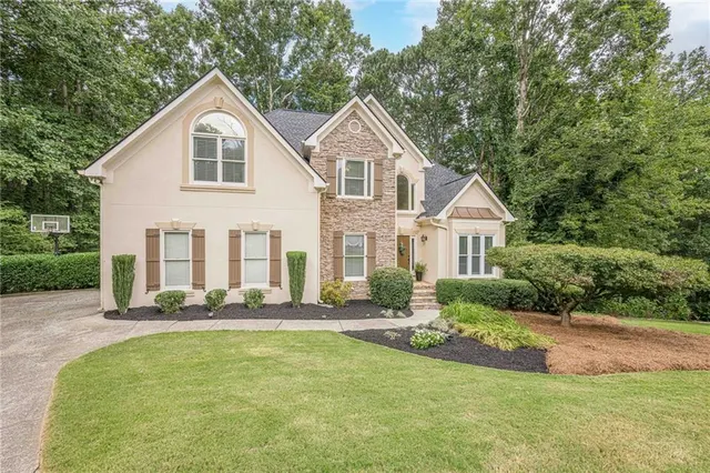 Popular Northern Oaks Real Estate
