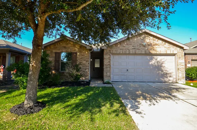 Popular Stablewood Farms Real Estate