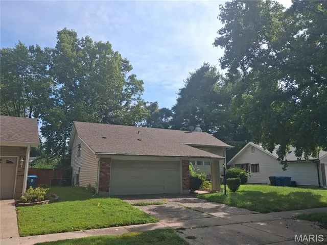 Popular Trailwoods 2 Real Estate
