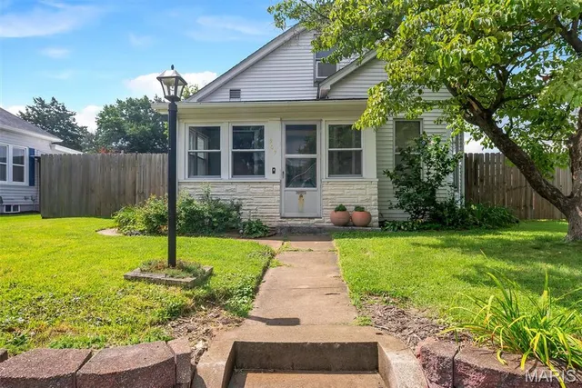 Popular North Alton Real Estate